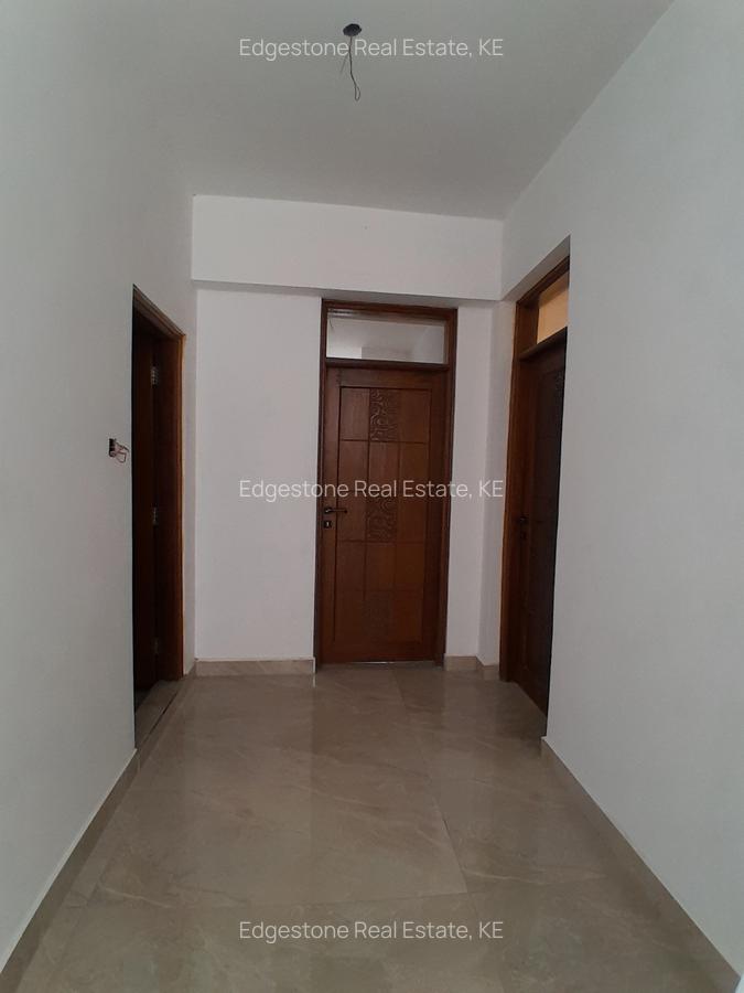 2 Bed Apartment with En Suite in Tudor - 3