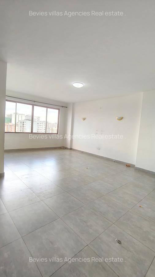 3 Bed Apartment with En Suite at Parklands - 4