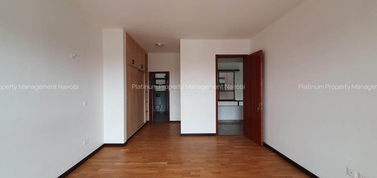 4 Bed Apartment with En Suite in General Mathenge - 13