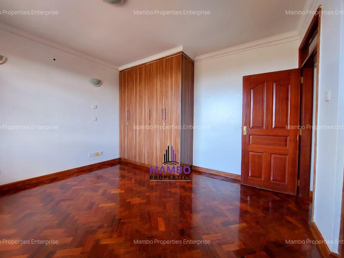 4 Bed Villa with En Suite at Kirawa Rd - 16
