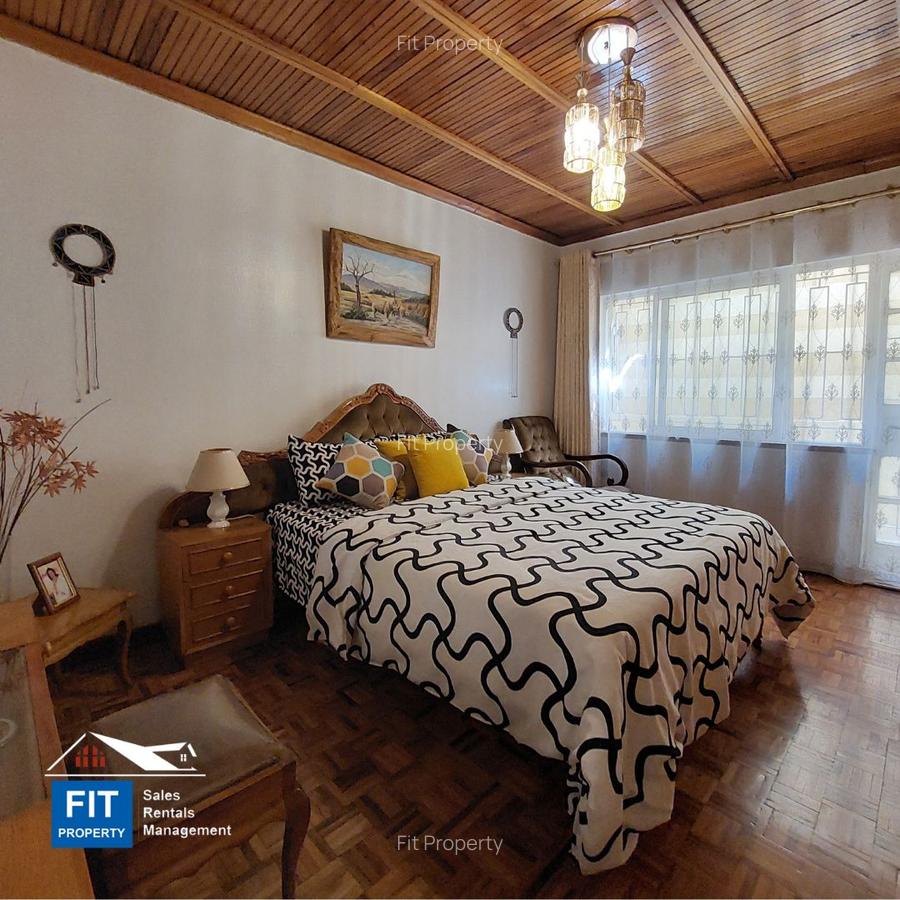 3 Bed House with Garden in Parklands - 9