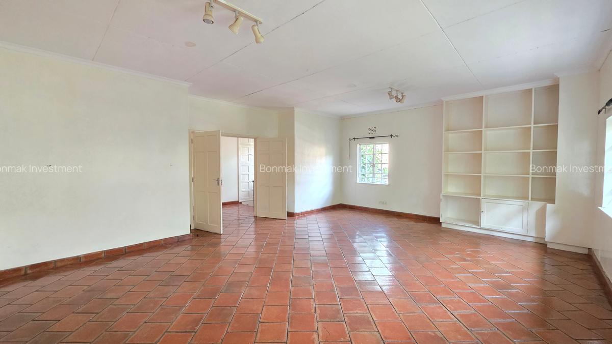 4 Bed House with En Suite at Muthangari Road - 11