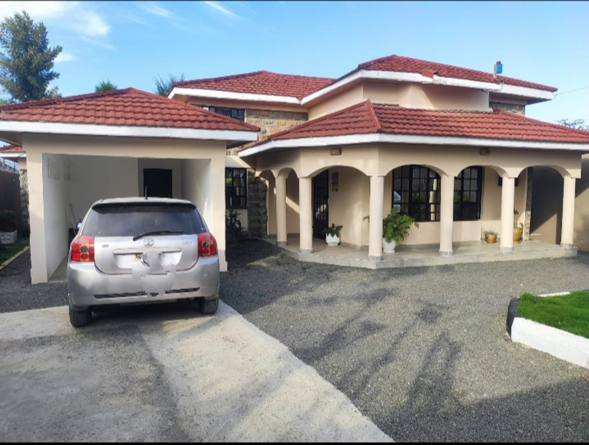 6 Bed House with En Suite at Ideal Estate - 1