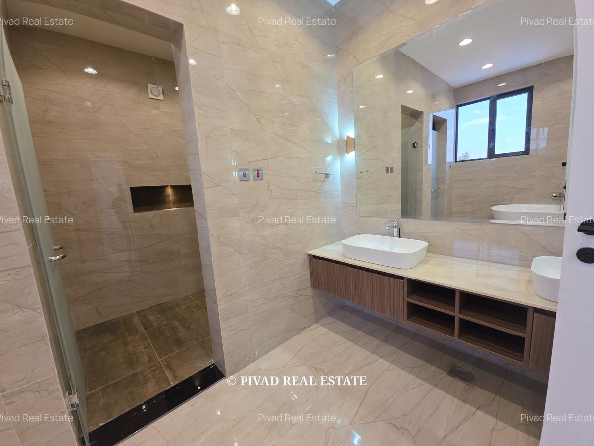 5 Bed Townhouse with Swimming Pool in Lavington - 6