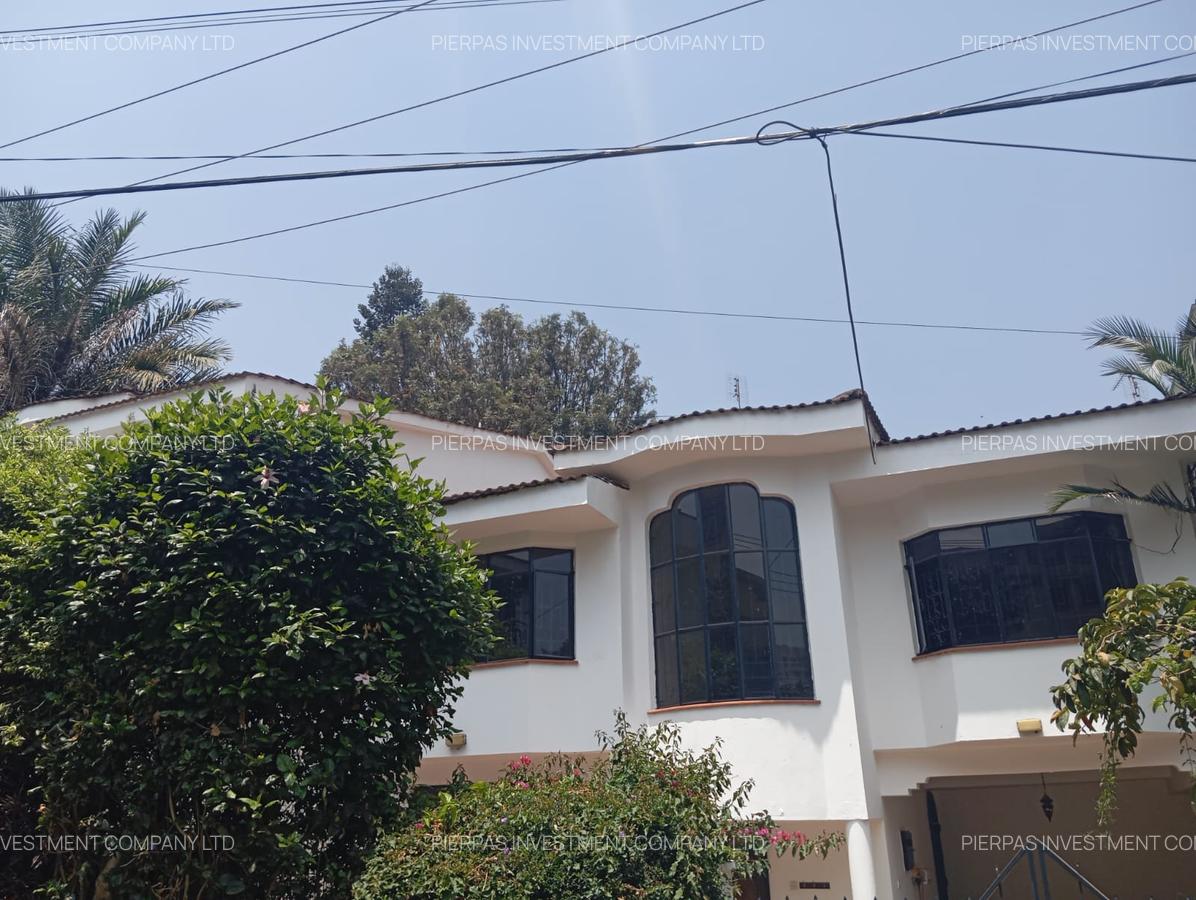 5 Bed Townhouse with En Suite in Riverside - 11