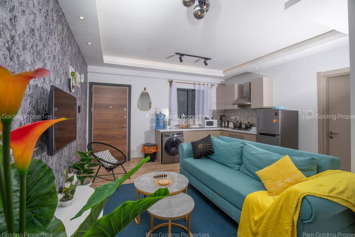 Serviced 1 Bed Apartment with Swimming Pool at Westlands Road - 4