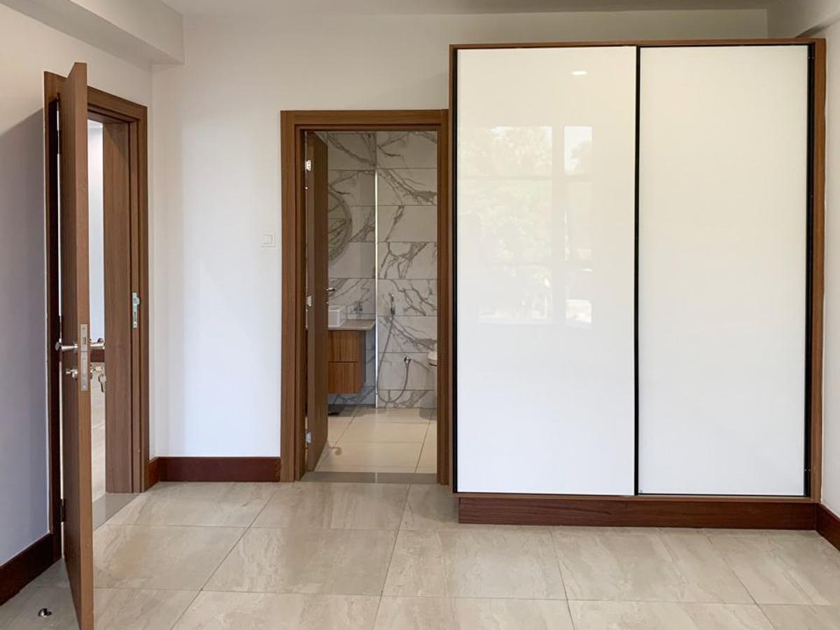 3 Bed Apartment with En Suite in Westlands Area - 10