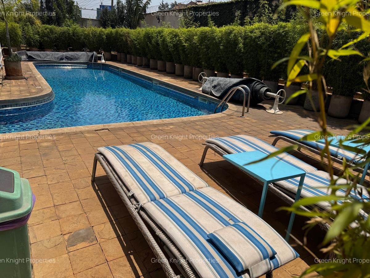 Serviced 2 Bed Apartment with En Suite in Westlands Area - 6