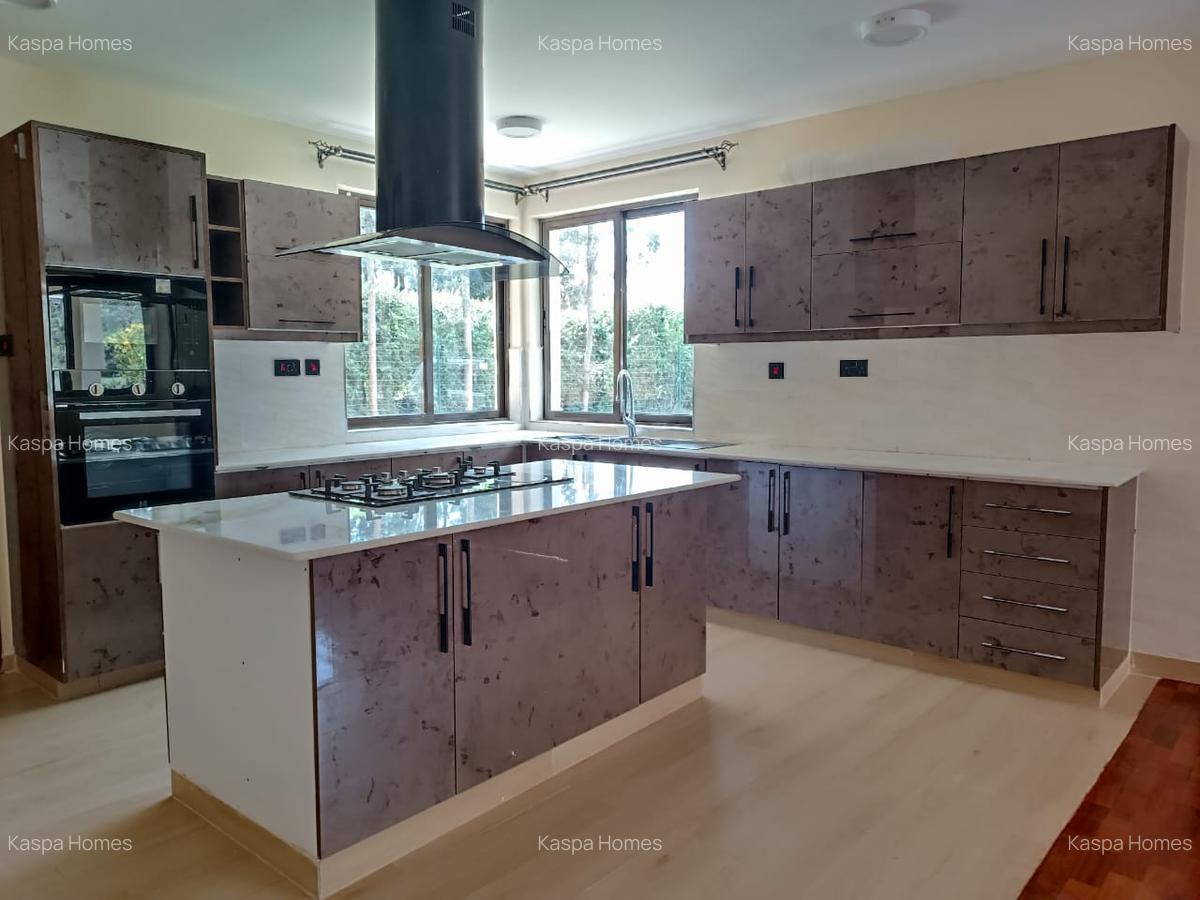 4 Bed House with En Suite in Karen - 12