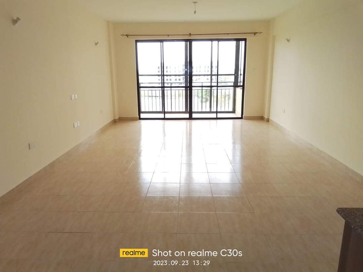 3 Bed Apartment with En Suite at Gateway Mall - 3