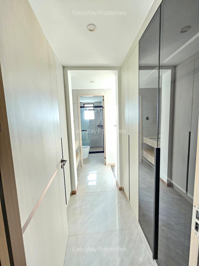 3 Bed Apartment with En Suite in Riverside - 6