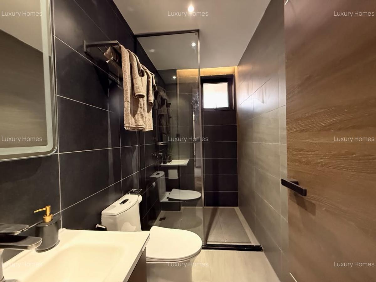 3 Bed Apartment with En Suite in Kilimani - 4