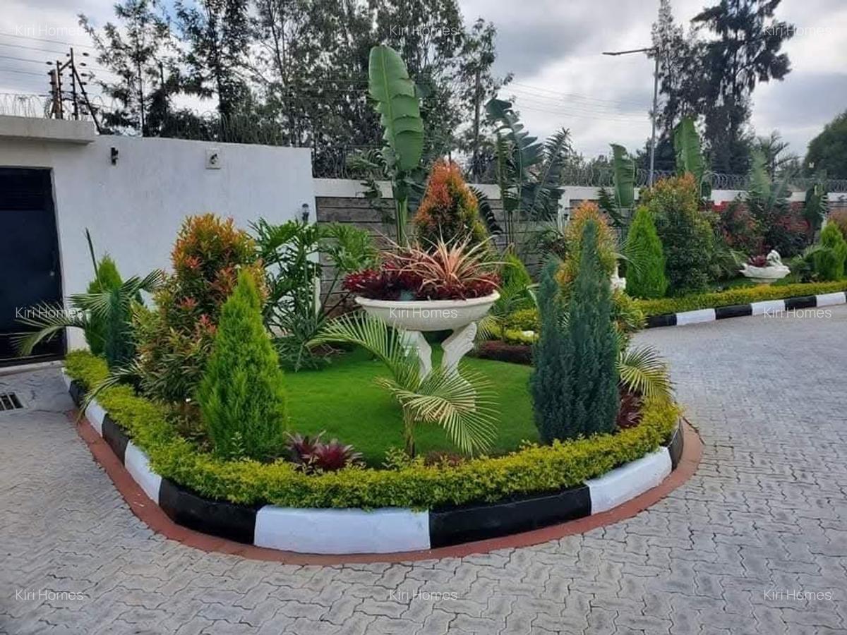 7 Bed Townhouse with En Suite in Karen - 3