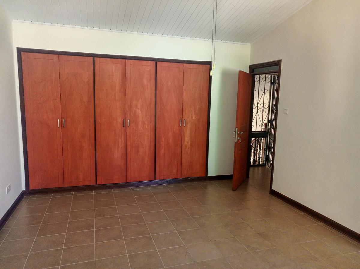 4 Bed Townhouse with En Suite in Muthaiga - 7