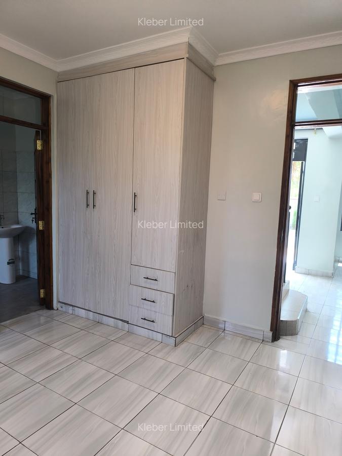 4 Bed House with En Suite in Gikambura - 16