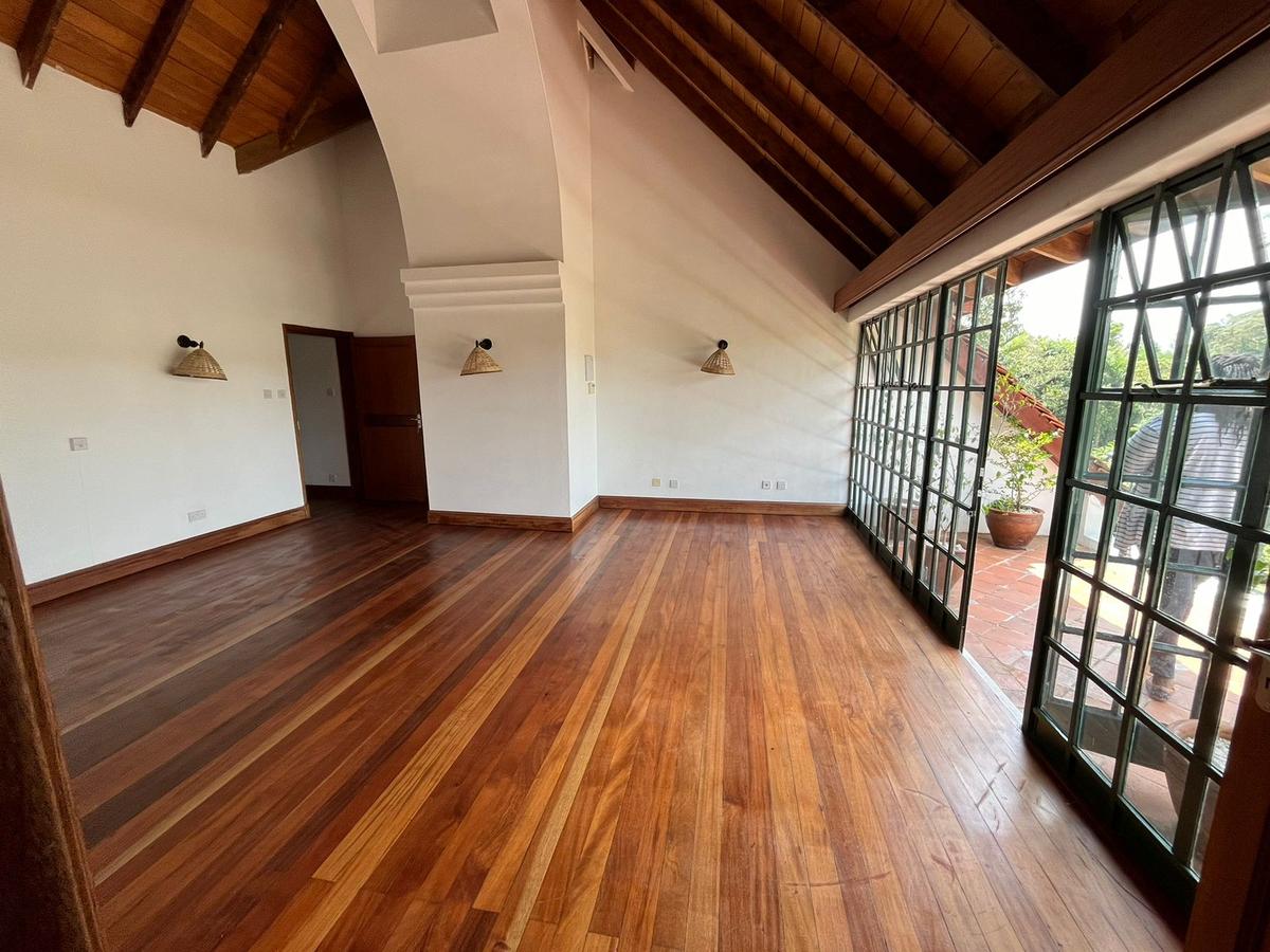 4 Bed Villa with En Suite at Muthaiga - 9