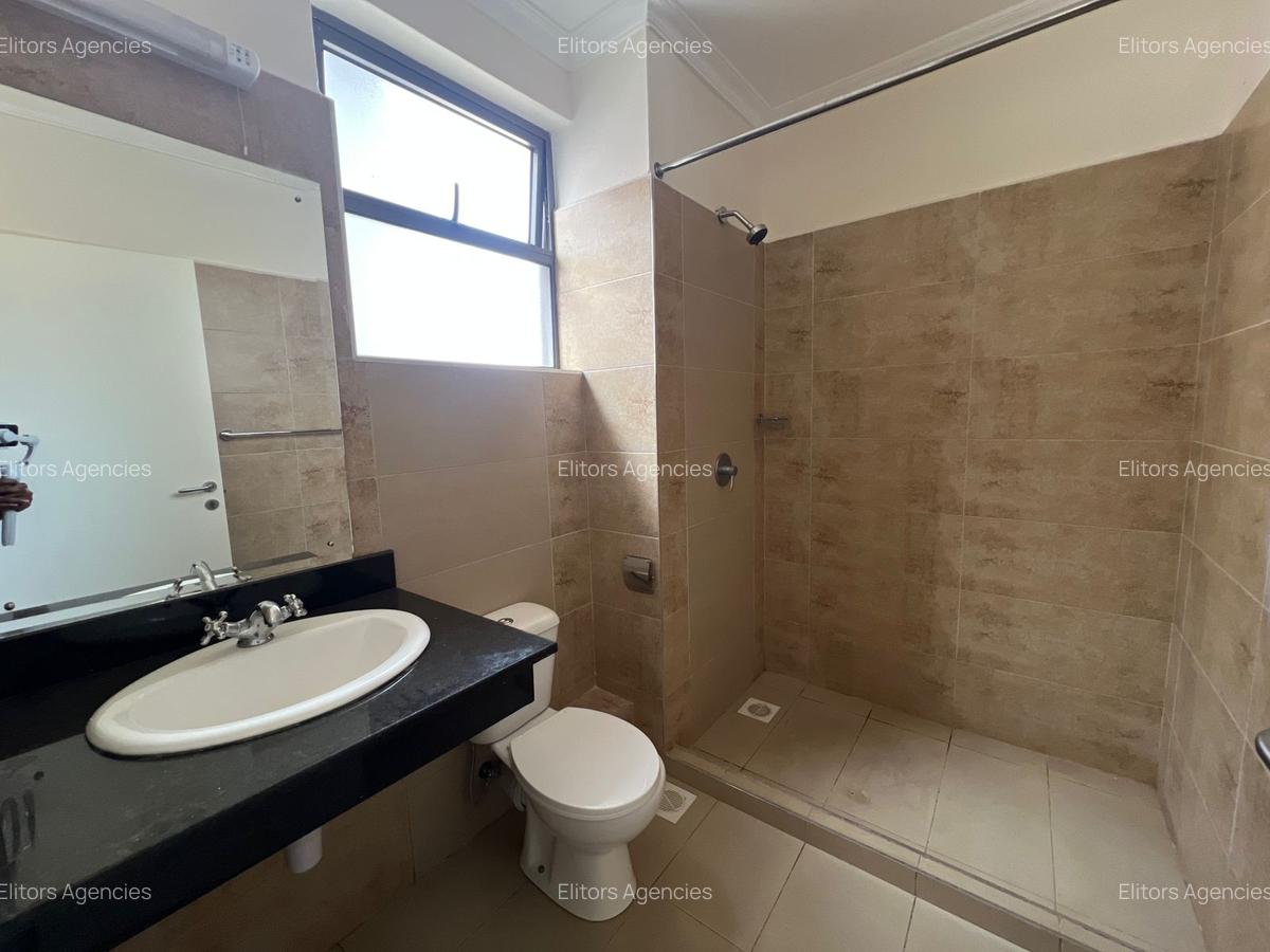 2 Bed Apartment with En Suite at Kirawa Road - 17