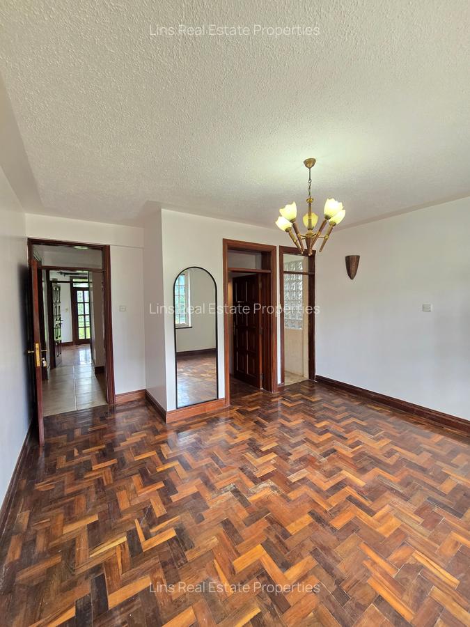 5 Bed House with En Suite in Runda - 8