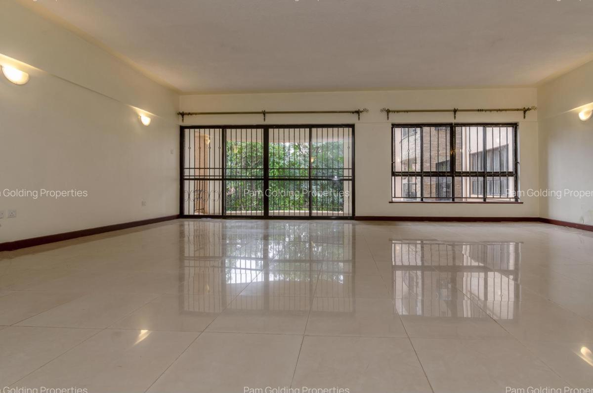 4 Bed Apartment at Brookside Drive - 1