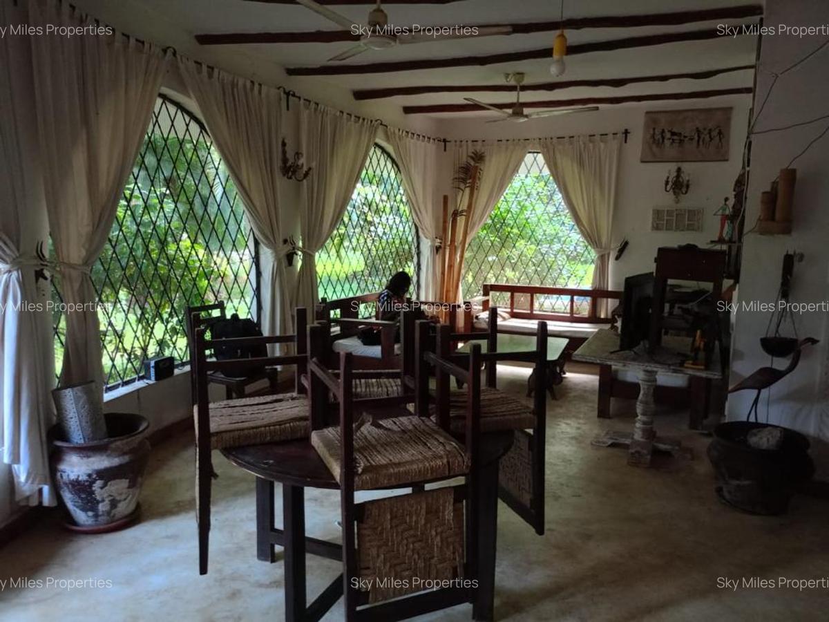 4 Bed Villa with En Suite at Malindi - 11
