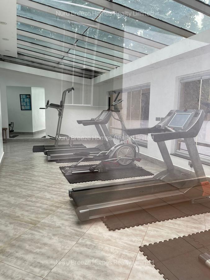 3 Bed Apartment with En Suite in Riverside - 4