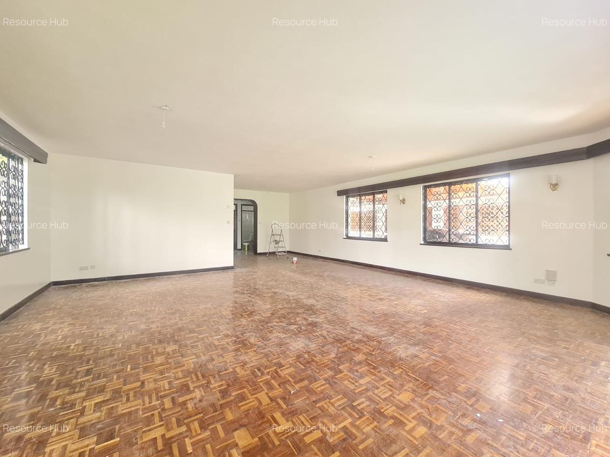 5 Bed Townhouse with En Suite at Off Argwings Kkodhek - 3