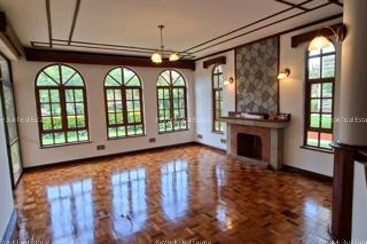 4 Bed Townhouse with En Suite at Off James Gichuru Road - 8