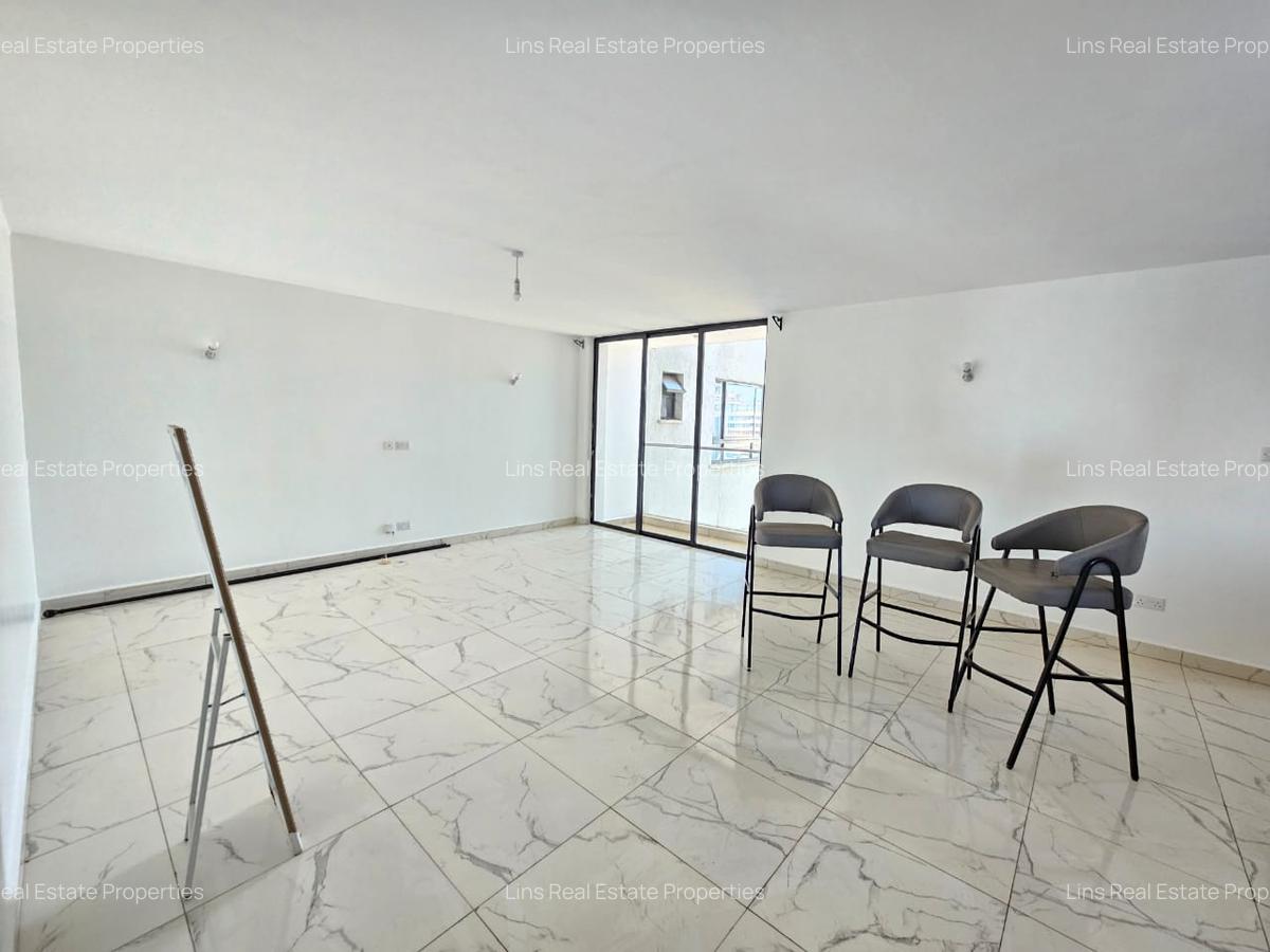 2 Bed Apartment with En Suite in Westlands Area - 15