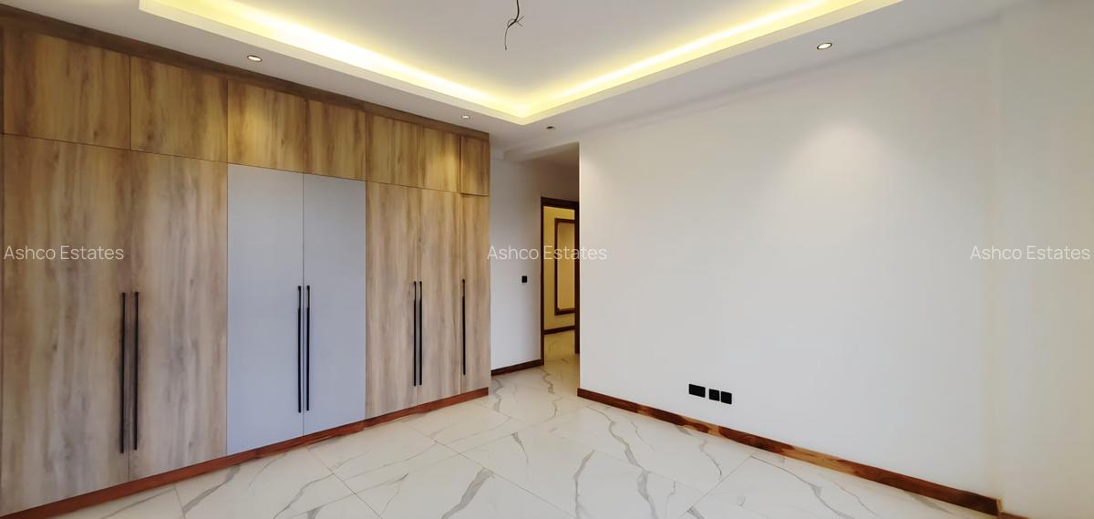 4 Bed Apartment with En Suite in Spring Valley - 16