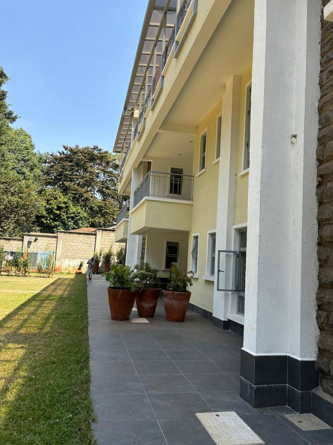 Serviced 3 Bed Apartment with En Suite in Runda - 18