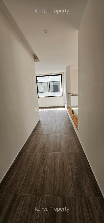 5 Bed Villa with En Suite in Lavington - 10