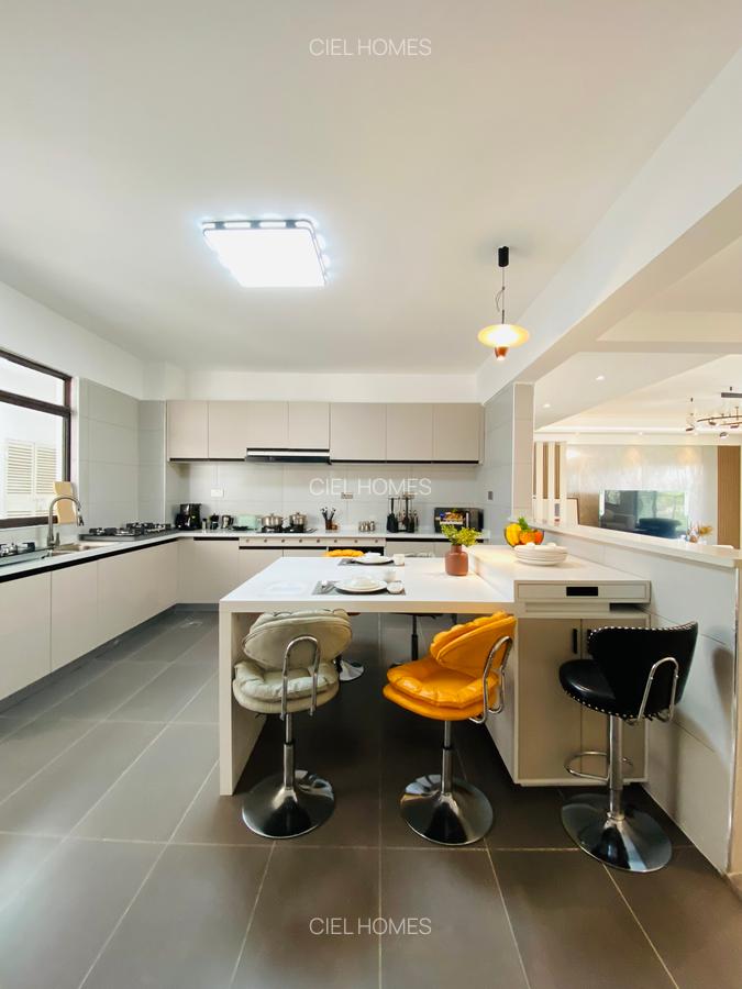 4 Bed Apartment with En Suite at Githunguri Road - 4