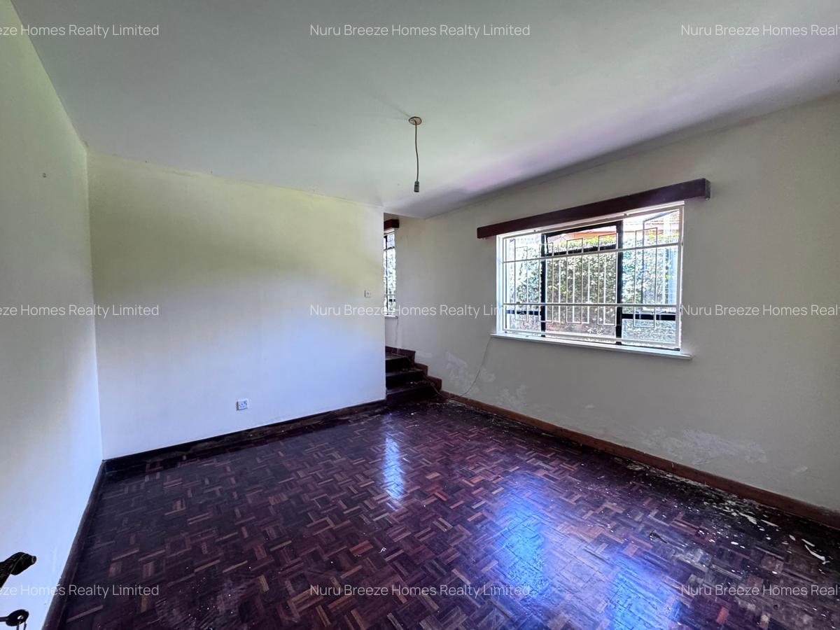 4 Bed House with En Suite in Nyari - 20