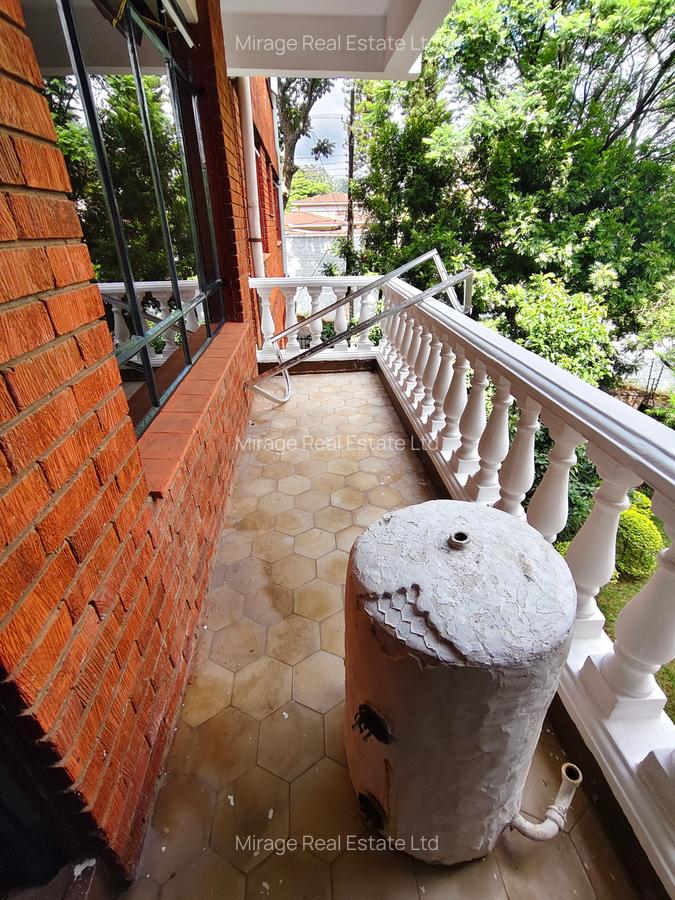 4 Bed Apartment with Borehole in Riverside - 19