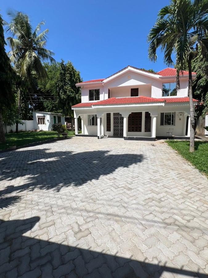 5 Bed House with En Suite at Mtwapa - 3