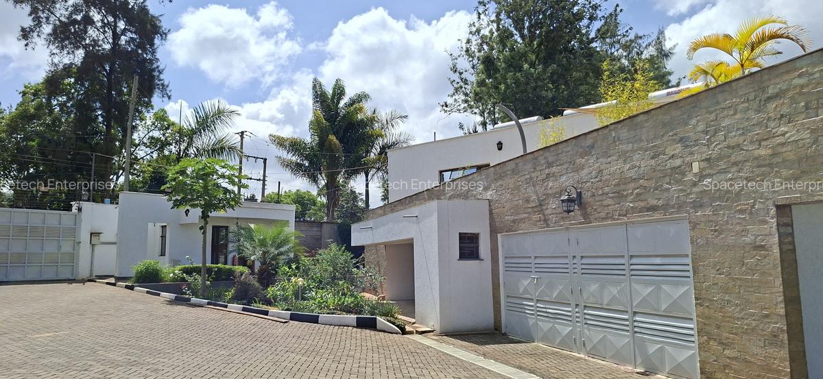 4 Bed House with En Suite in Runda - 3