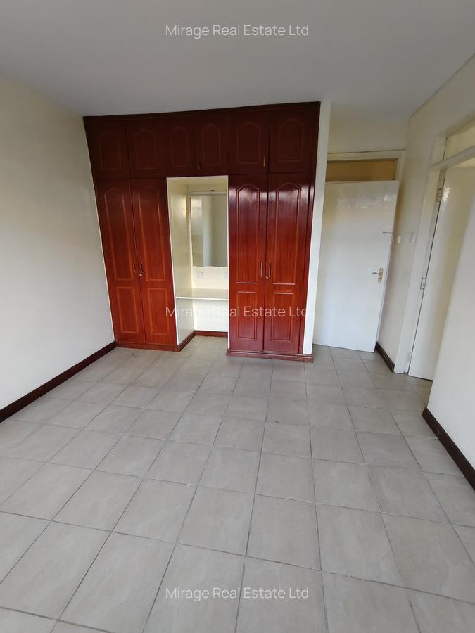 3 Bed Apartment with Parking in Kilimani - 9