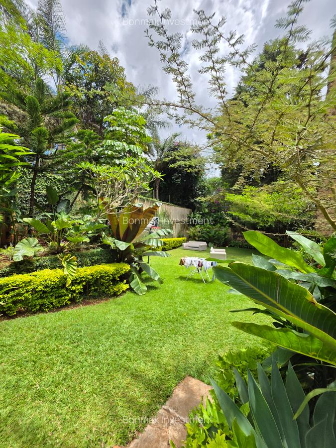 4 Bed Townhouse with En Suite at Lavington Green. - 13