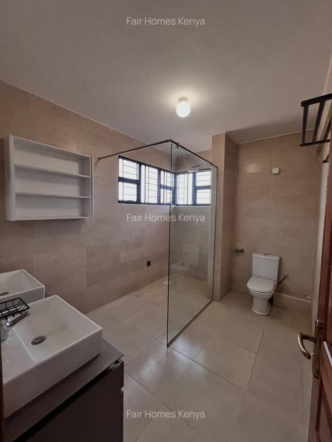 6 Bed Townhouse with En Suite at Kabasiran Avenue - 14