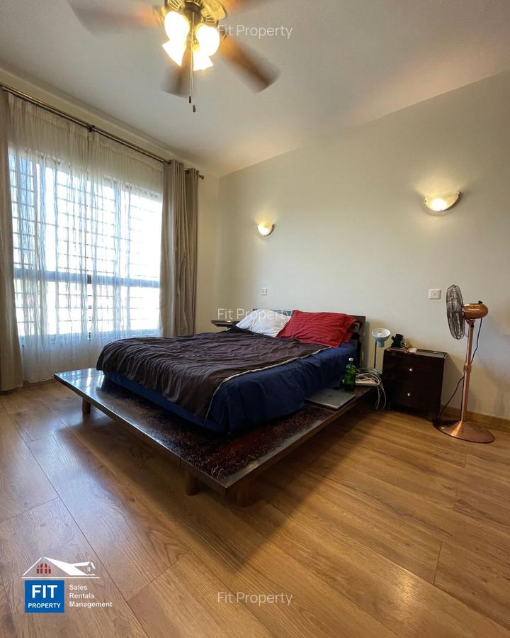 3 Bed Apartment with En Suite in Westlands Area - 10