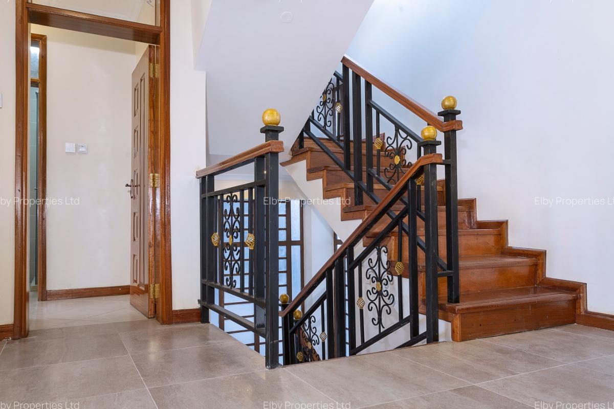 4 Bed House with En Suite in Ngong Road - 7