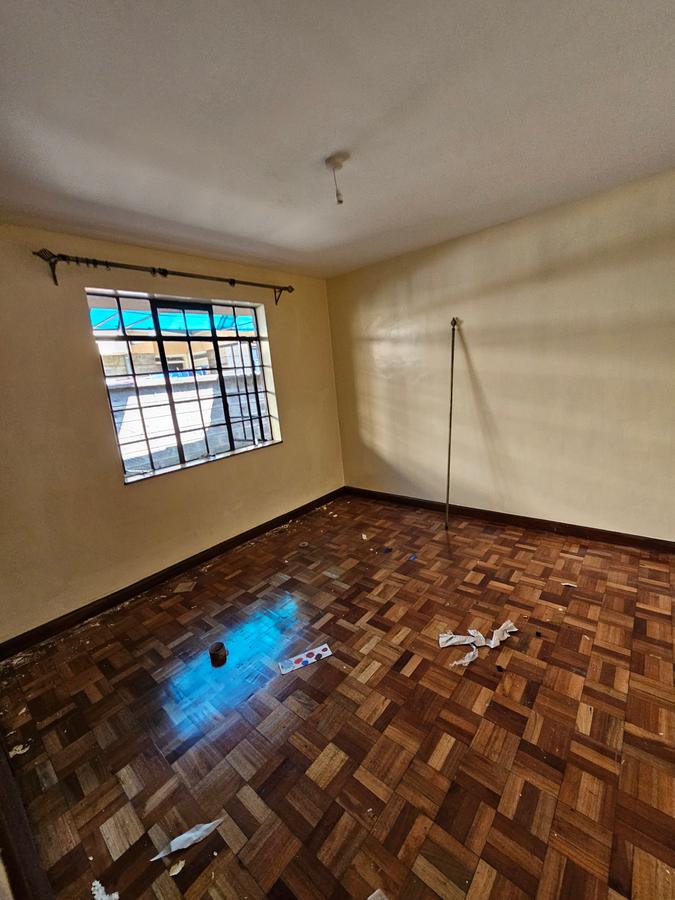 4 Bed Townhouse with En Suite at Lavington - 8