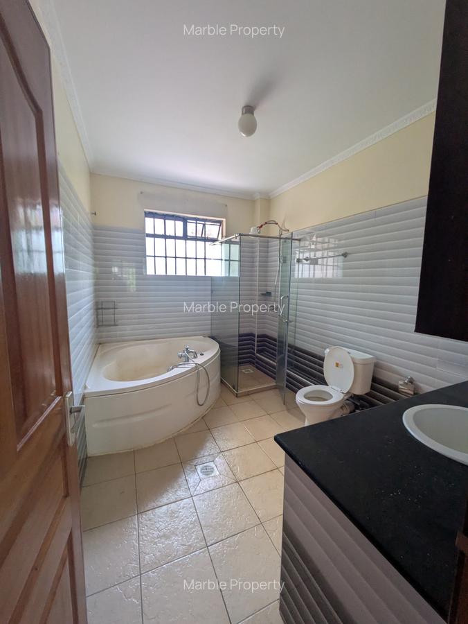 4 Bed Townhouse with En Suite at Kirawa Road - 9