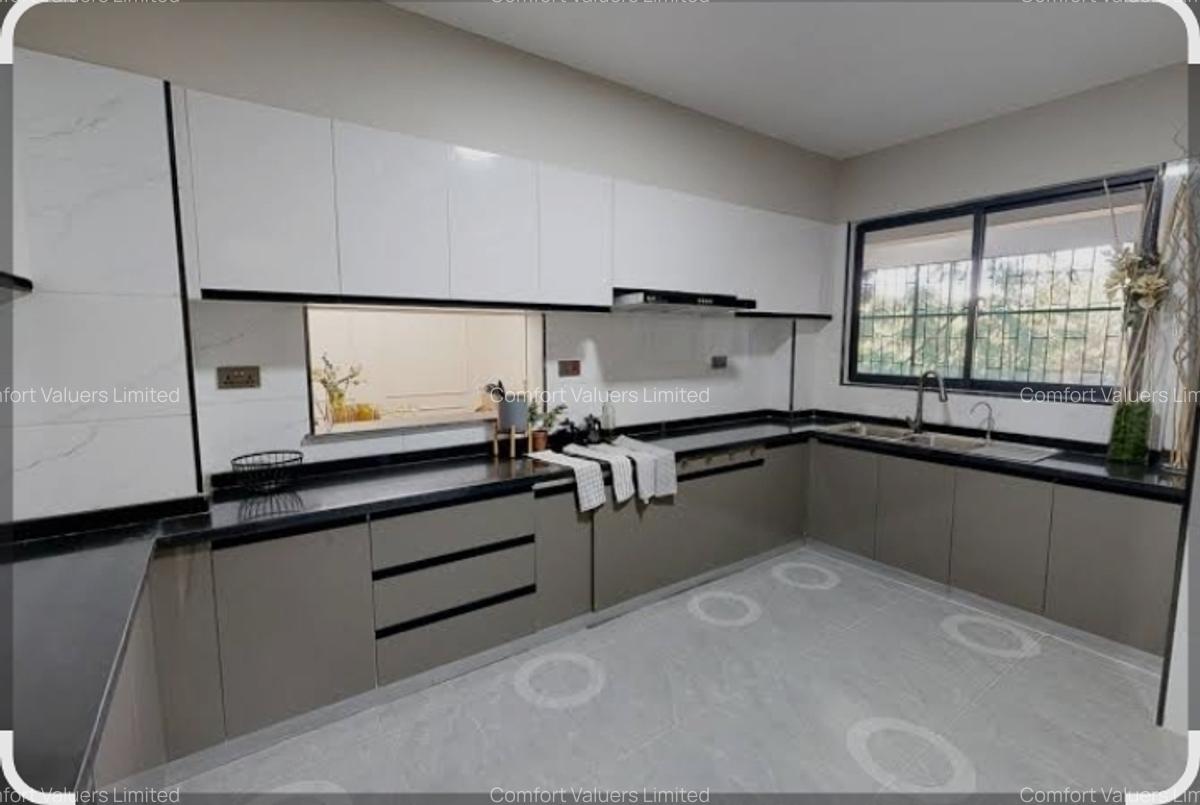 5 Bed Apartment with En Suite at Lavington - 4