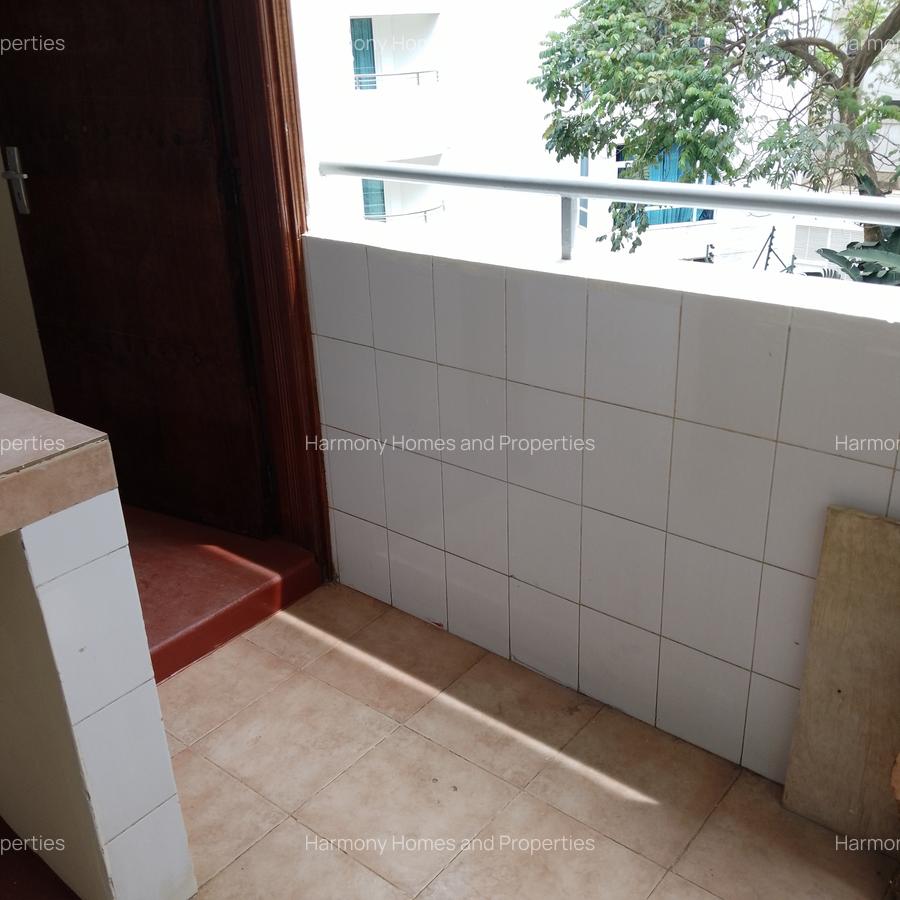 4 Bed Apartment with En Suite at Riverside - 8