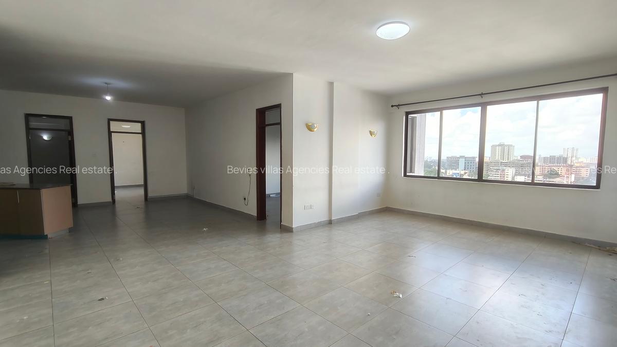 3 Bed Apartment with En Suite at Parklands - 1