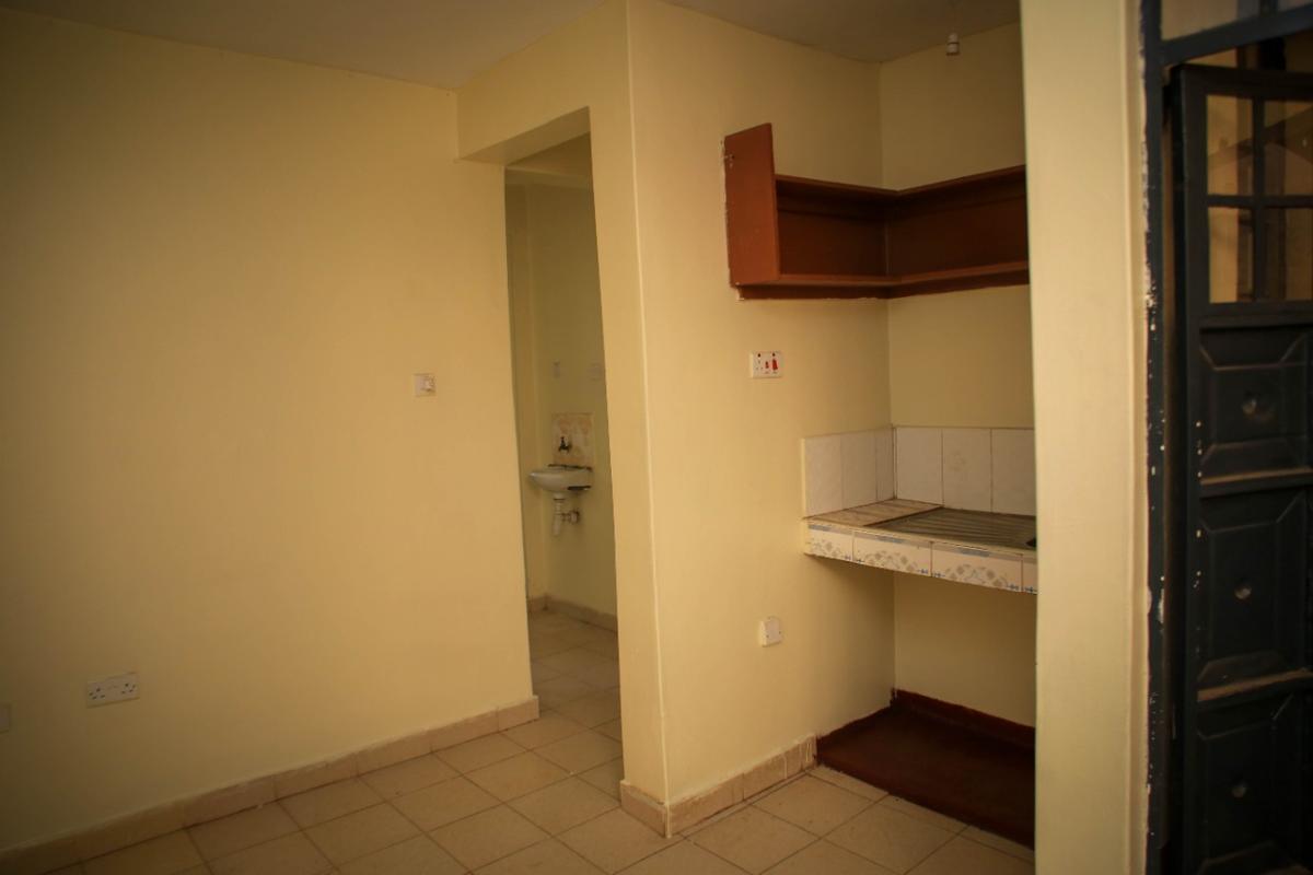 1 Bed Apartment with Parking at Thika Makongeni - 4