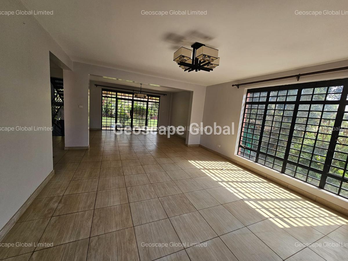 4 Bed House with En Suite in Runda - 2