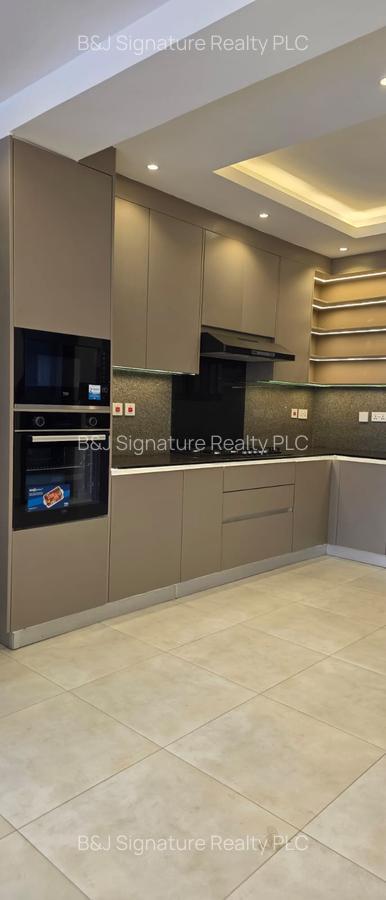 Furnished 4 Bed Apartment with En Suite in Parklands - 2