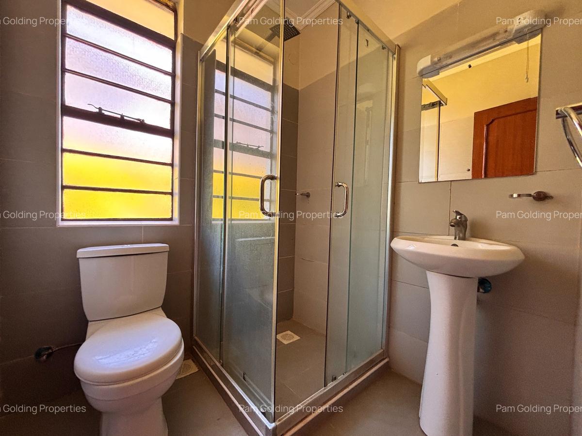 4 Bed Townhouse with En Suite in Kiambu Road - 11